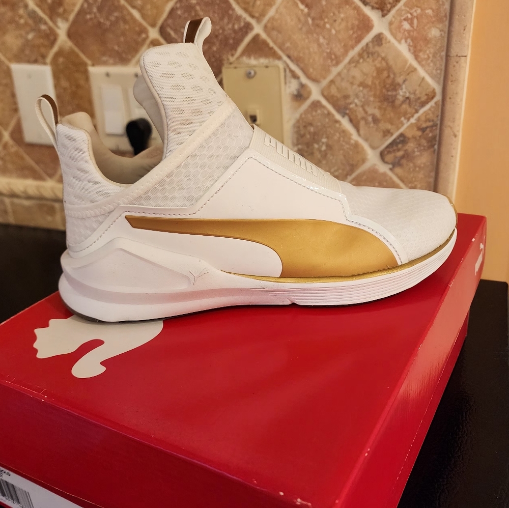 Puma Sneakers